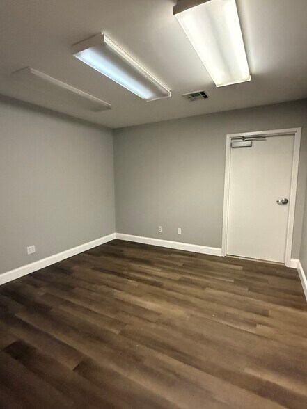 2911 Douglas Dr, Bossier City, LA à louer - Photo du bâtiment - Image 2 de 10