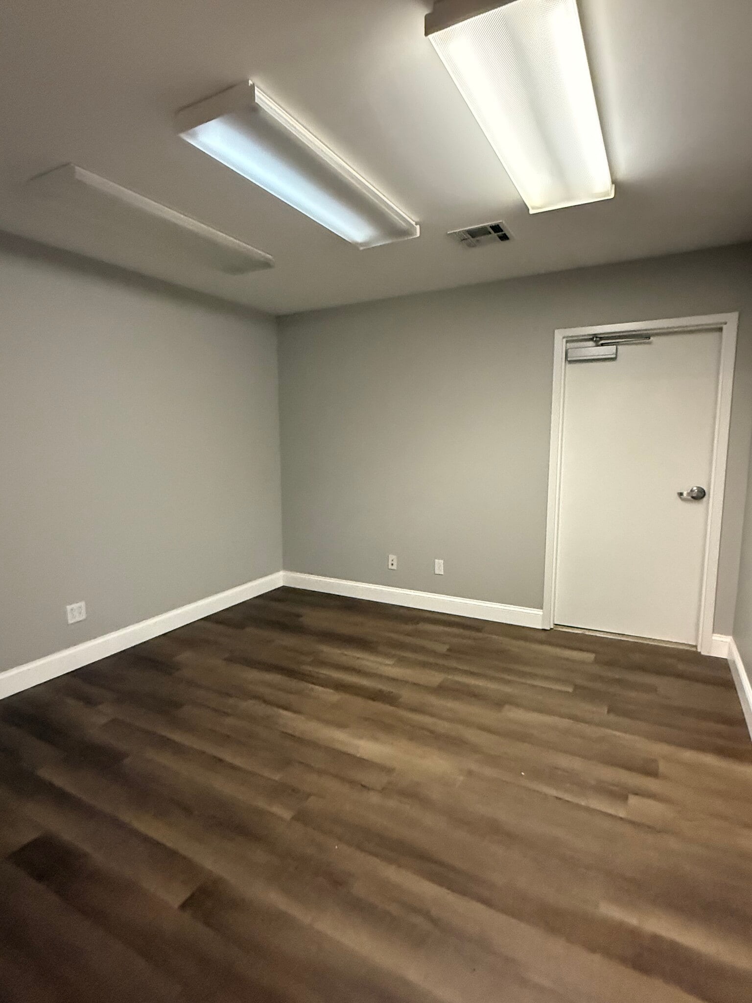 2911 Douglas Dr, Bossier City, LA for lease Building Photo- Image 1 of 10