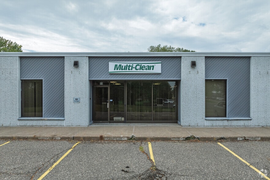 600 Cardigan Rd, Shoreview, MN for sale - Building Photo - Image 2 of 4