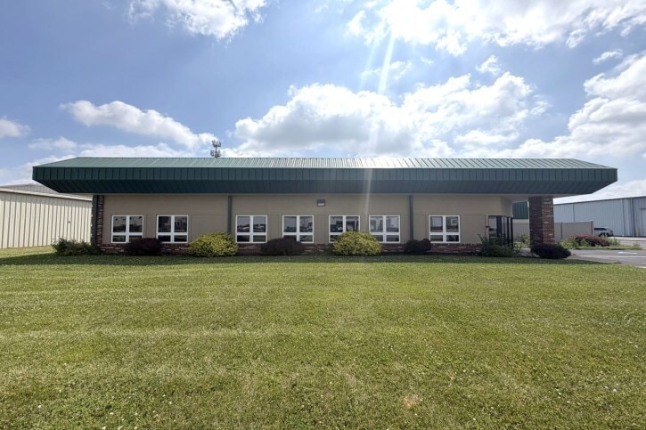 7156 Sulier Dr, Temperance, MI for lease - Building Photo - Image 2 of 2
