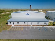 Plus One Aeroplex - Airplane Hangar