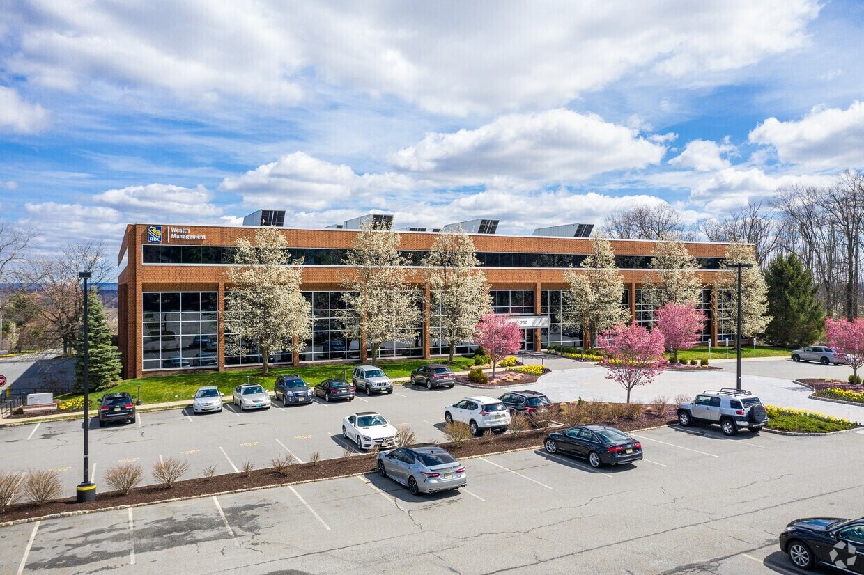 200 Park Ave, Florham Park, NJ for lease Primary Photo- Image 1 of 18
