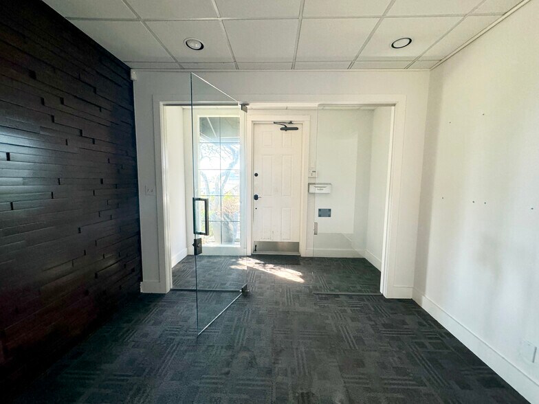 E Skelly Dr & S Lewis, Tulsa, OK for lease - Building Photo - Image 3 of 7