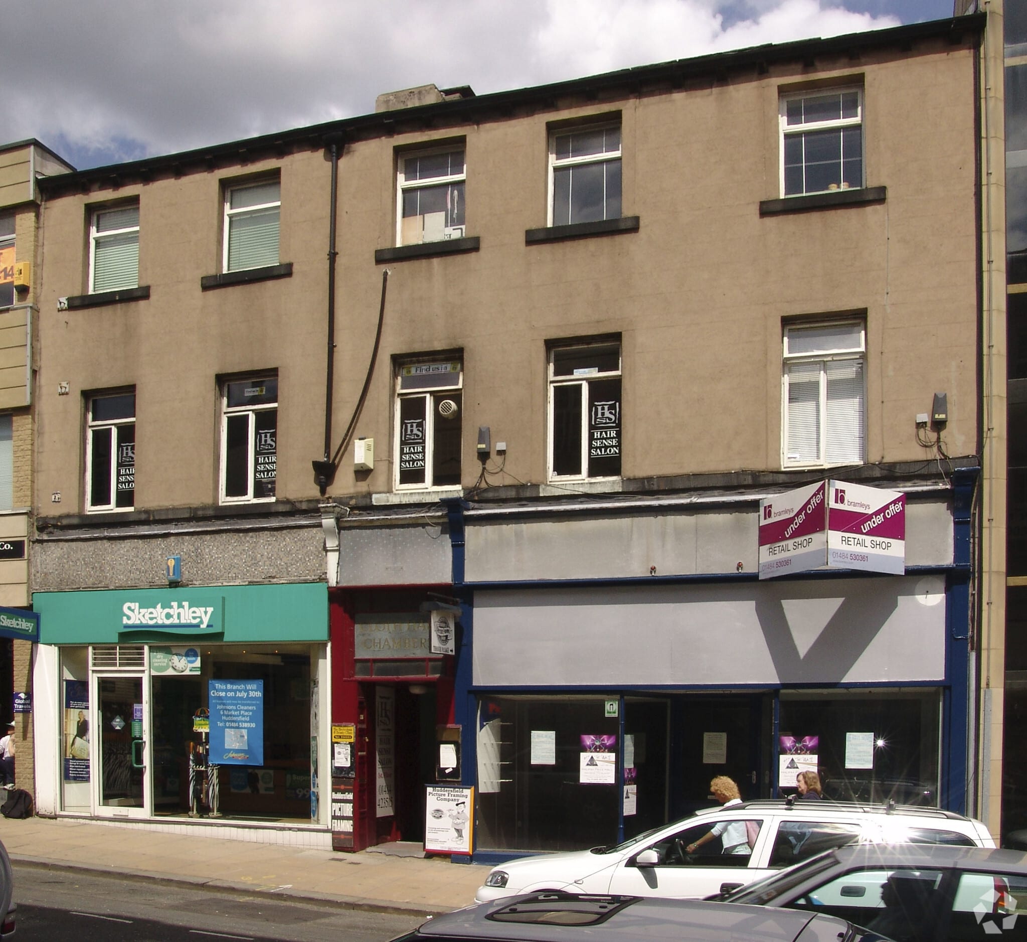 16-18 Cloth Hall St, Huddersfield for lease Primary Photo- Image 1 of 2