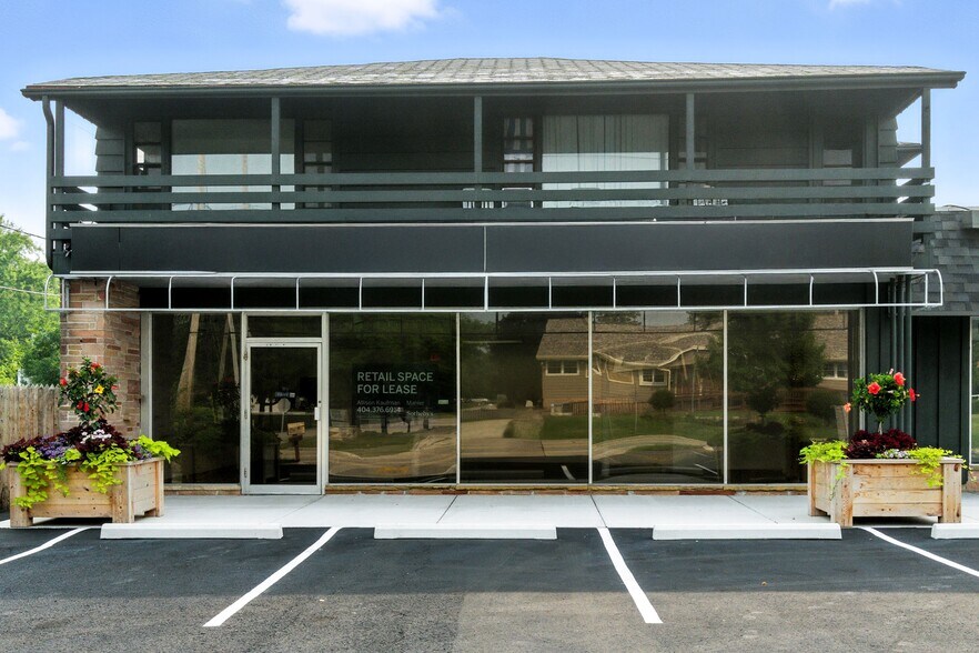 7922 N Port Washington Rd, Fox Point, WI à louer - Photo du bâtiment - Image 2 de 32