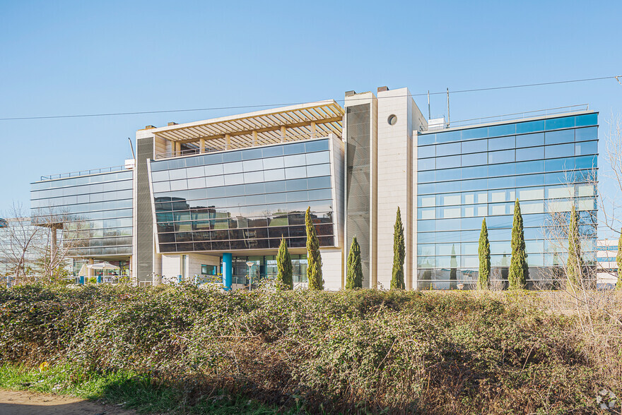 Calle Valportillo Primera, 22 - 24, Alcobendas, Madrid à louer - Photo du bâtiment - Image 3 de 17