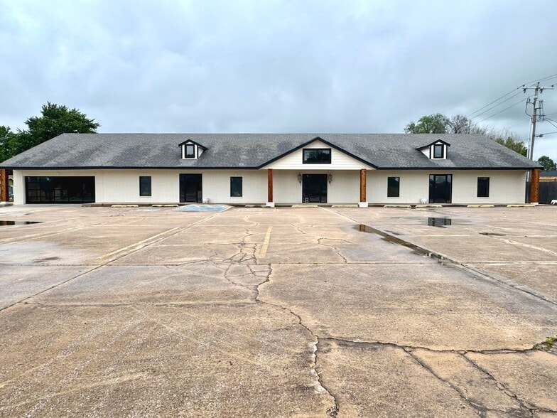 719 E 141st St, Glenpool, OK for lease - Building Photo - Image 1 of 6