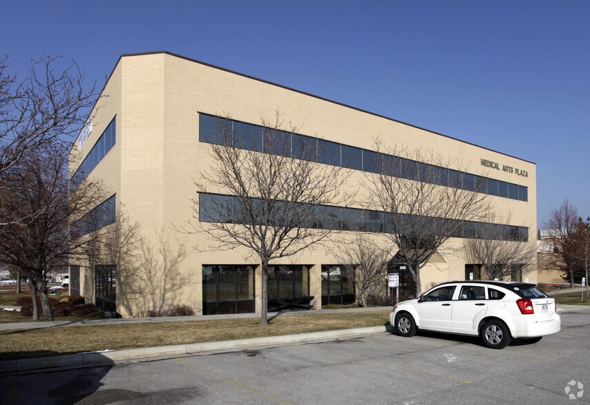 3590 W 9000 S, West Jordan, UT à louer - Photo du bâtiment - Image 3 de 5