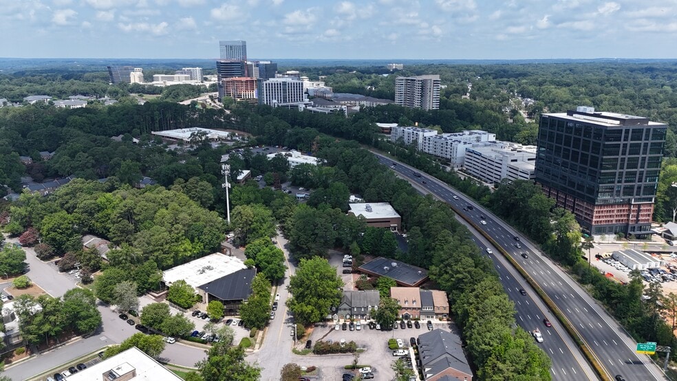 4088-4094 Barrett Dr, Raleigh, NC à louer - Aérien - Image 3 de 11