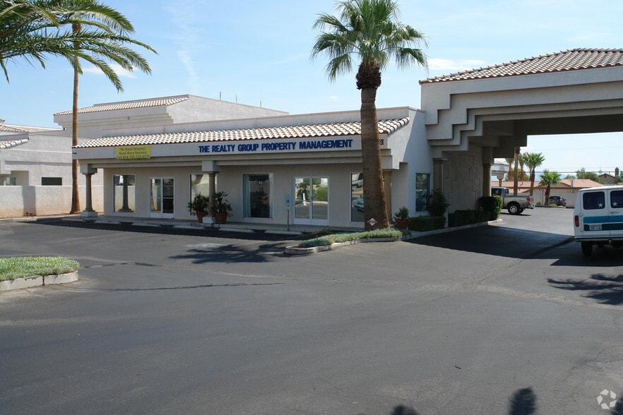 2660 S Rainbow Blvd, Las Vegas, NV à louer - Photo du bâtiment - Image 3 de 6