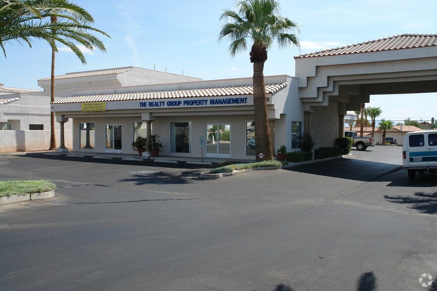 2660 S Rainbow Blvd, Las Vegas, NV à louer - Photo du bâtiment - Image 3 de 6
