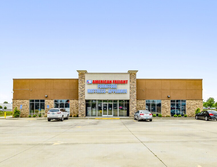 3521 James Sanders Blvd, Paducah, KY à vendre - Photo du bâtiment - Image 2 de 5