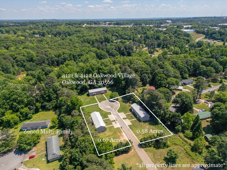 4121 & 4122 Oakwood Village, Oakwood, portefeuille de 2 propriétés à vendre sur LoopNet.ca - Photo du bâtiment - Image 2 de 23