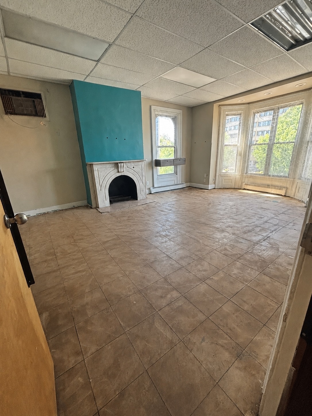 82 Clinton Ave, Newark, NJ for lease Interior Photo- Image 1 of 7
