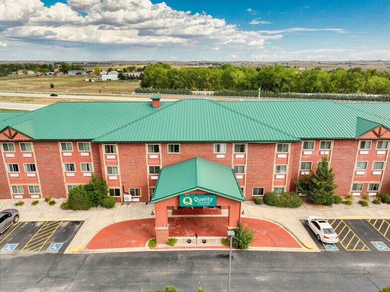 7860 6th St, Wellington, CO à vendre - Photo du bâtiment - Image 3 de 53