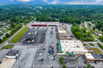 1421-1473 E Cone Blvd, Greensboro, NC - Aérien  Vue de la carte