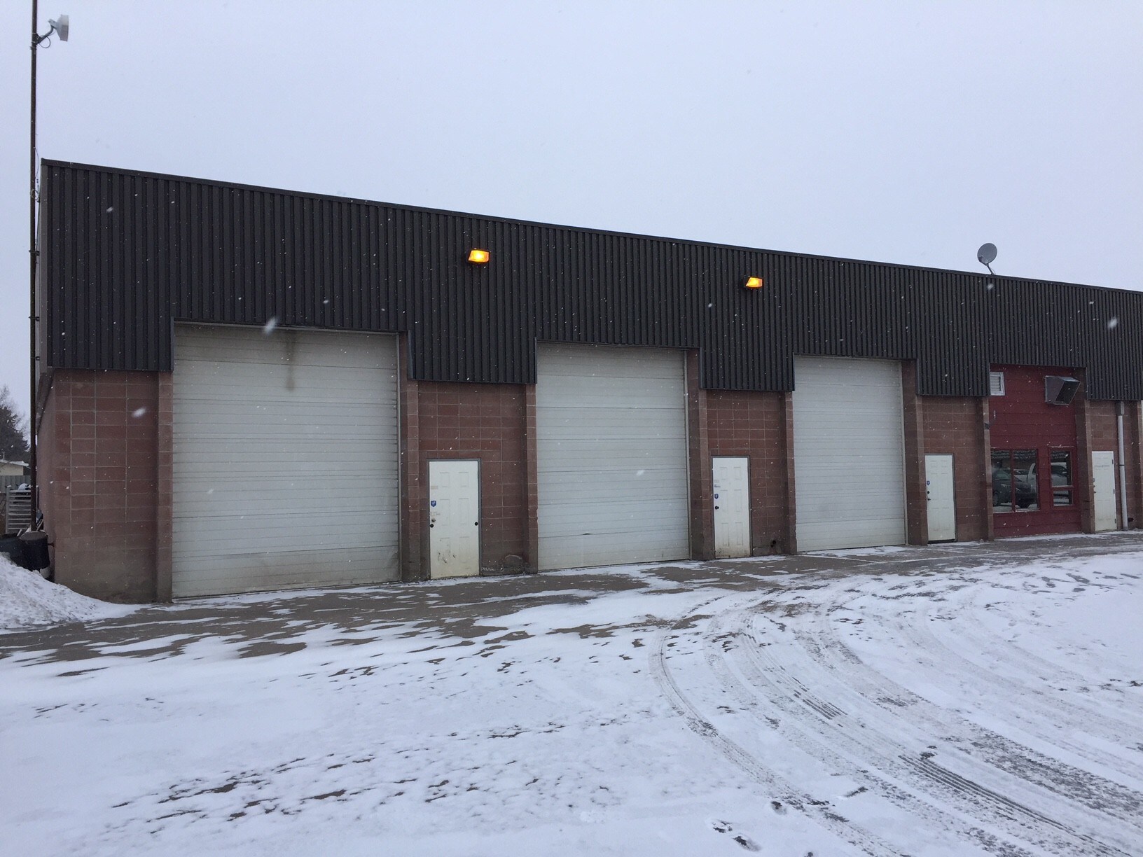 2900 7 Ave N, Lethbridge, AB for sale Building Photo- Image 1 of 1