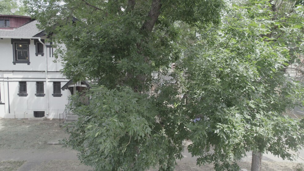 2001 E 18th Ave, Denver, CO à vendre - Vidéo sur l’inscription commerciale - Image 2 de 5