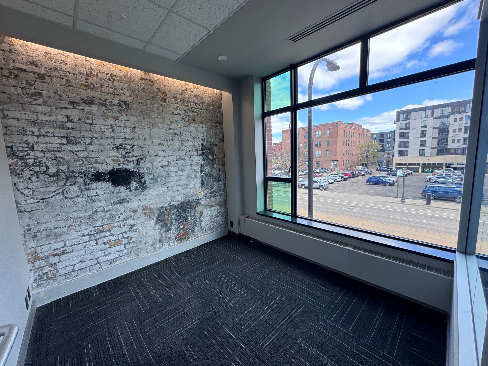 109-111 Washington Ave N, Minneapolis, MN for lease Interior Photo- Image 1 of 5