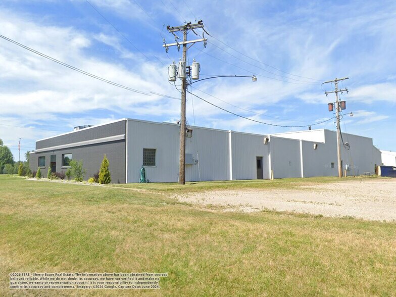 2505 Avonia Rd, Fairview, PA à louer - Photo du bâtiment - Image 3 de 44