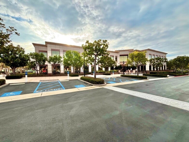 24 Corporate Plaza Dr, Newport Beach, CA for lease - Building Photo - Image 1 of 6