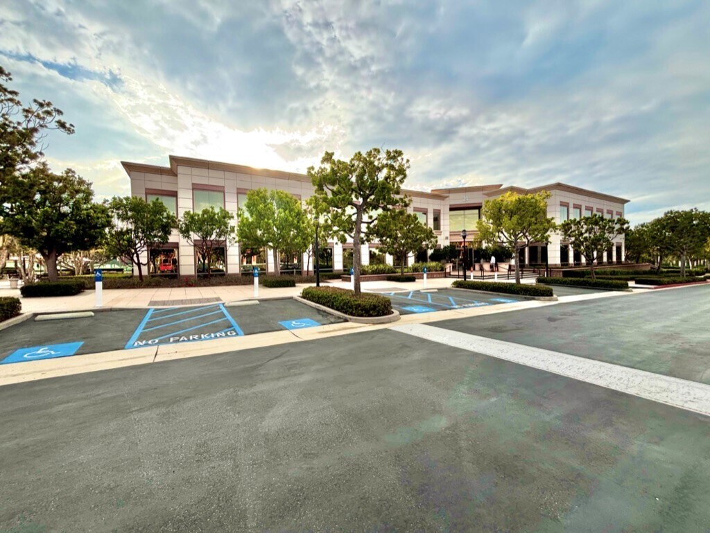 24 Corporate Plaza Dr, Newport Beach, CA for lease Building Photo- Image 1 of 7
