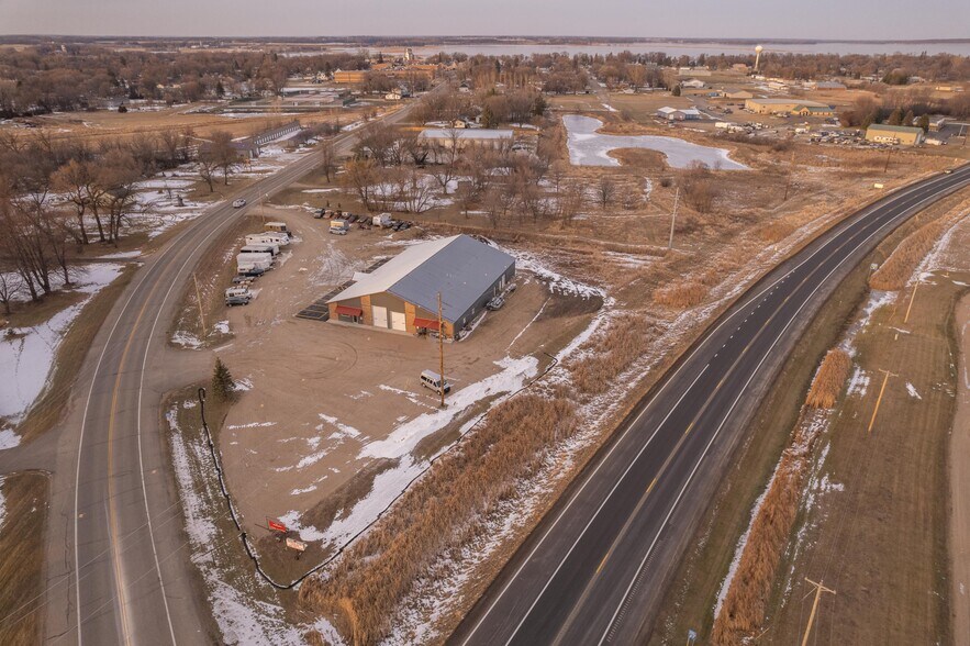 815 E 1st Ave, Osakis, MN à louer - Photo du bâtiment - Image 3 de 33