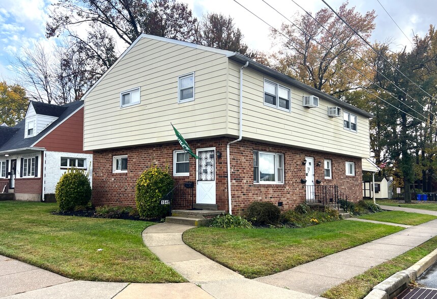 1646 Norwood Ave, Prospect Park, PA for sale - Building Photo - Image 2 of 8