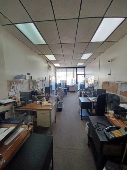 22018 Horace Harding Expy, Oakland Gardens, NY for lease - Building Photo - Image 3 of 3