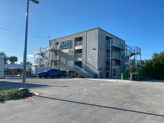 More details for 323 Overseas Hwy, Key West, FL - Industrial for Sale