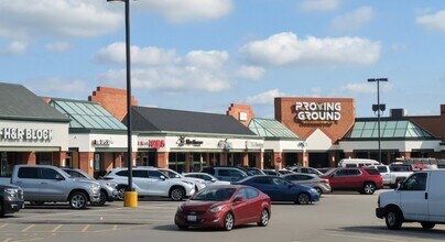 1701-1703 E Empire St, Bloomington, IL à louer Photo intérieure- Image 1 de 8