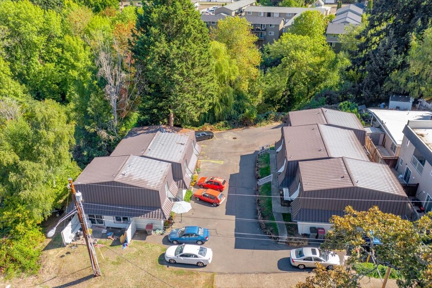 708 SE Davis St, Mcminnville, OR for sale - Building Photo - Image 3 of 16