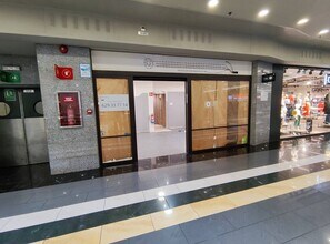 Commerce de détail dans Barberà del Vallès, Barcelona à louer Photo intérieure- Image 2 de 12