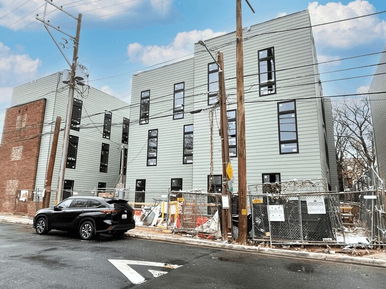 1825 Kendall St NE, Washington, DC for sale - Primary Photo - Image 1 of 10