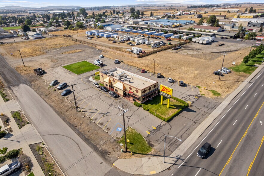 12421 Sunset Hwy, Airway Heights, WA à vendre - Photo du bâtiment - Image 2 de 7