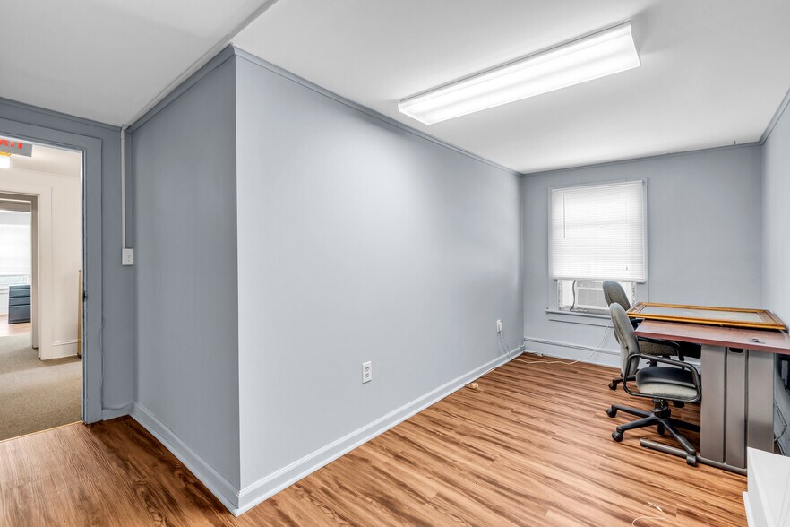 122 Lien St, Toms River, NJ à vendre - Photo du bâtiment - Image 3 de 10
