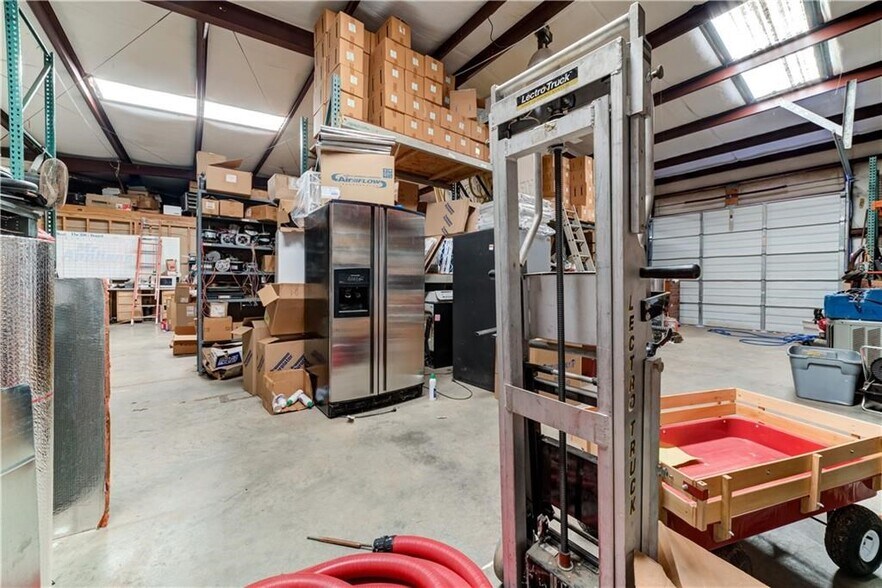 2522 Business Dr, Cumming, GA à vendre - Photo du bâtiment - Image 2 de 7