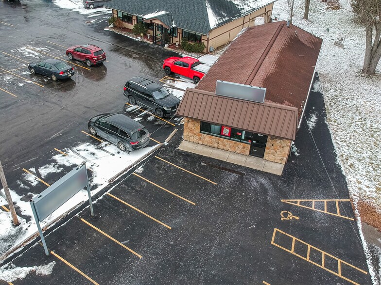 1909 E Washington St, New Castle, PA à vendre - Photo du bâtiment - Image 2 de 11