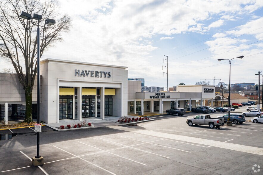 3255 Peachtree Rd Ne, Atlanta, GA à louer - Photo du bâtiment - Image 2 de 6