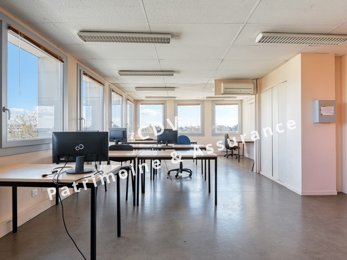 191 C Avenue Saint-Exupéry, Bron, RHO 69500 -  -  - Interior Photo - Image 1 of 7