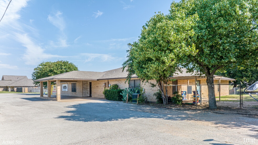 3015 James Rd, Granbury, TX for sale - Building Photo - Image 2 of 6