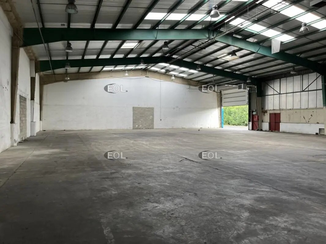 Industrial in Argenteuil for lease Building Photo- Image 1 of 5