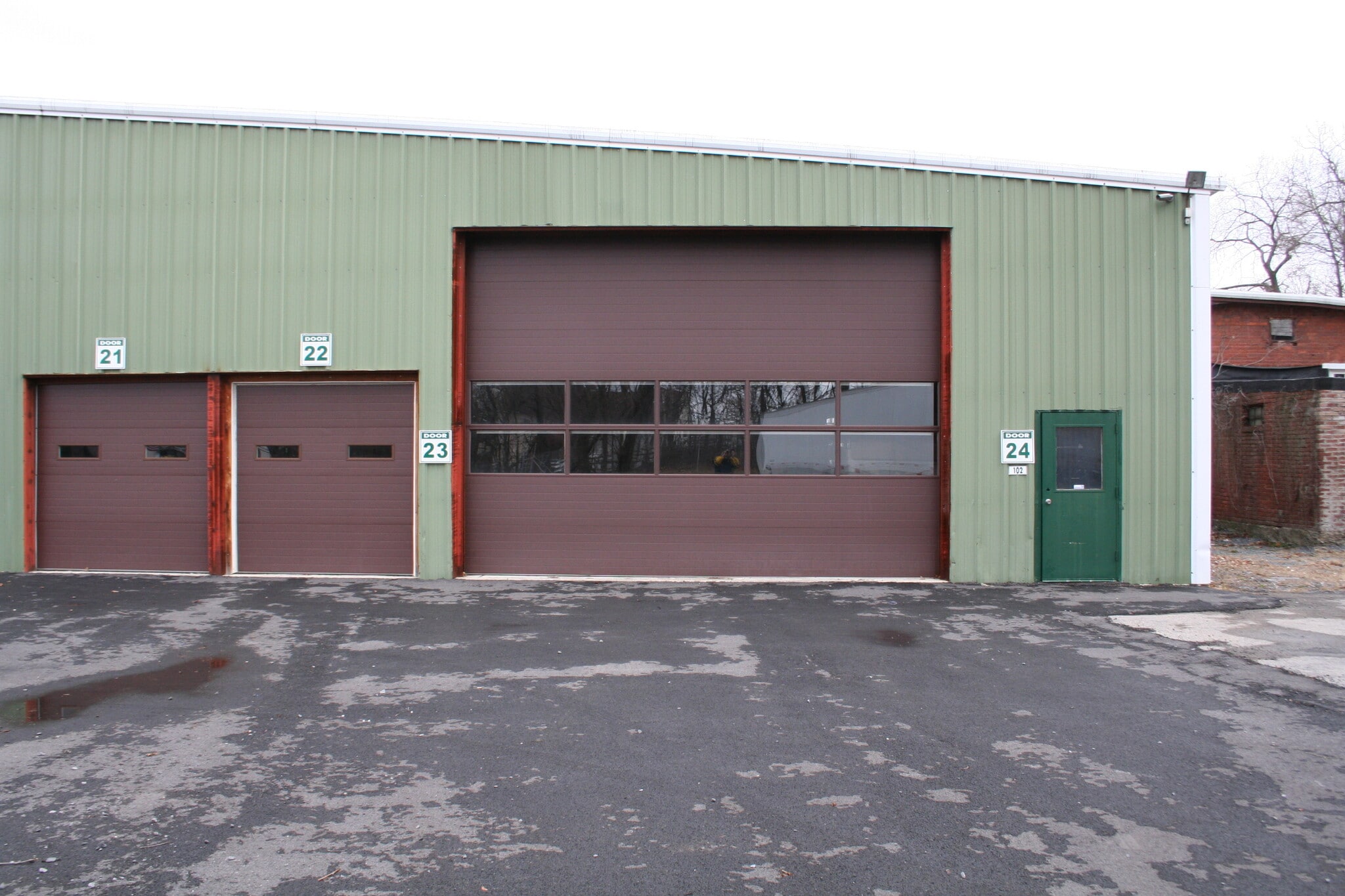 210-211 Cottage St, Poughkeepsie, NY for lease Interior Photo- Image 1 of 4