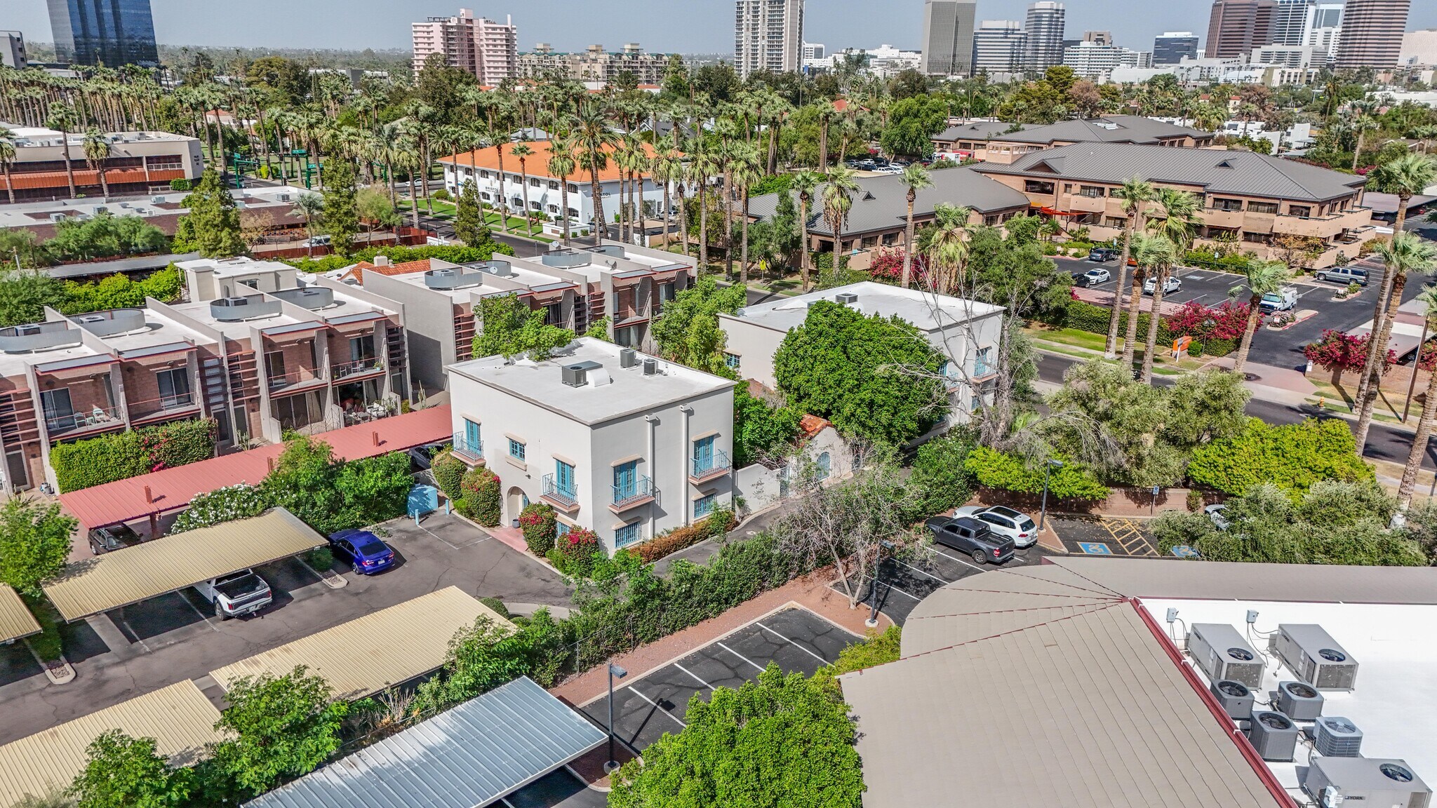 335 E Palm Ln, Phoenix, AZ à vendre Photo principale- Image 1 de 30