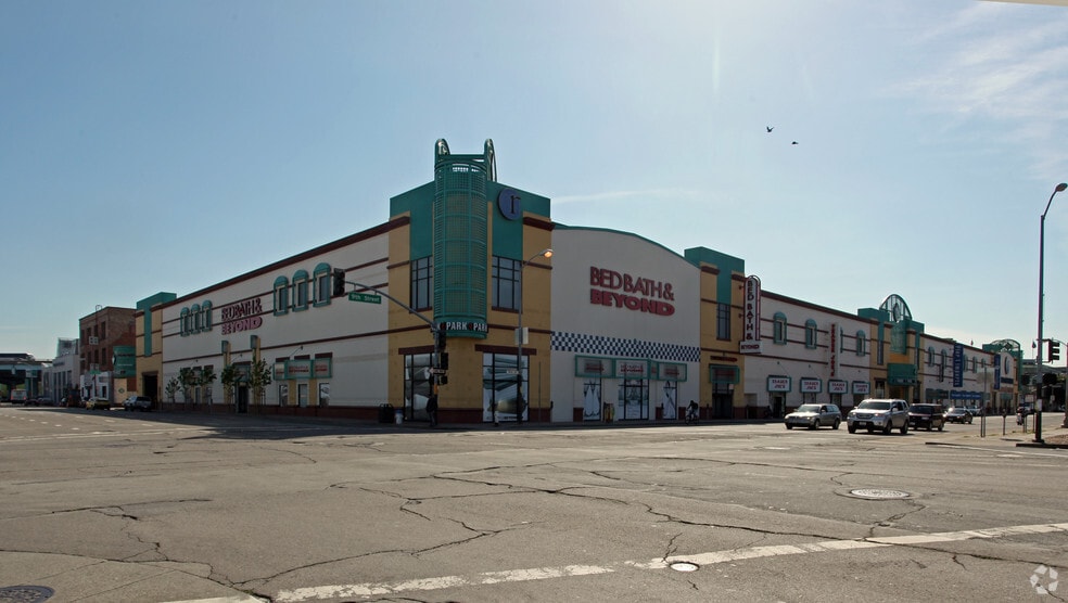555 9th St, San Francisco, CA for lease - Primary Photo - Image 1 of 5