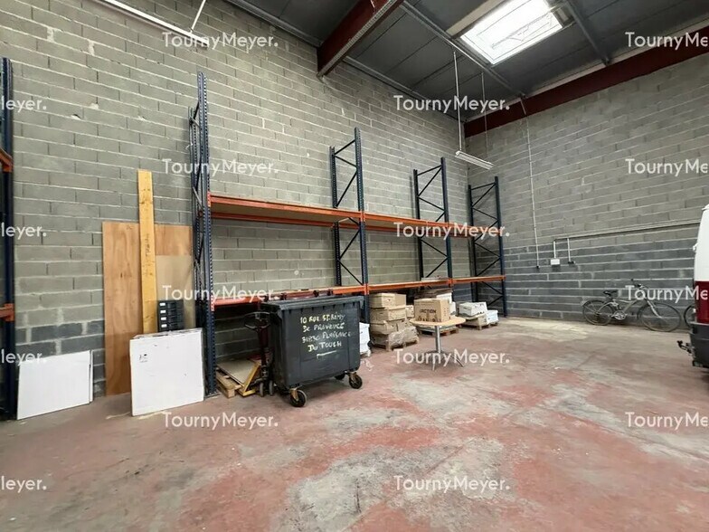 Flex in Cugnaux for lease - Building Photo - Image 3 of 5