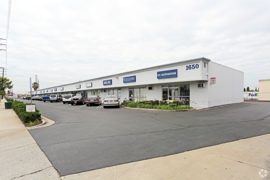 1650 N Glassell St, Orange, CA for lease - Building Photo - Image 1 of 12