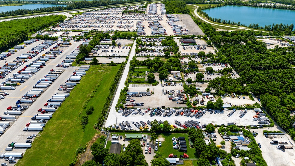 12055 NW 157th st, Hialeah, FL for sale - Building Photo - Image 2 of 5
