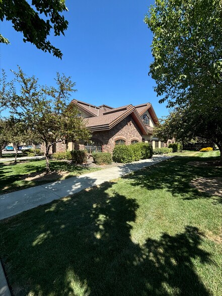 1500 W Cayuse Creek Dr, Meridian, ID à louer - Photo du bâtiment - Image 2 de 3