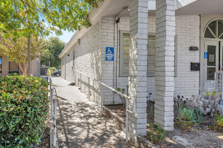 812 Court St, Woodland, CA for sale - Building Photo - Image 1 of 19